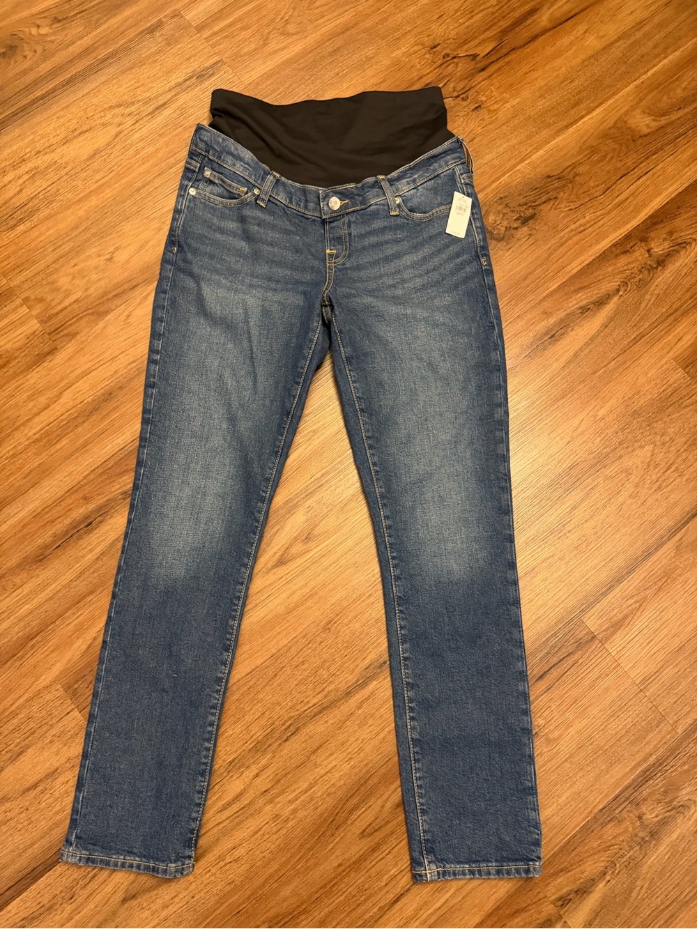 NWT. GAP Dark Blue Maternity Jeans with Black Waistband. Size 28/6 Long